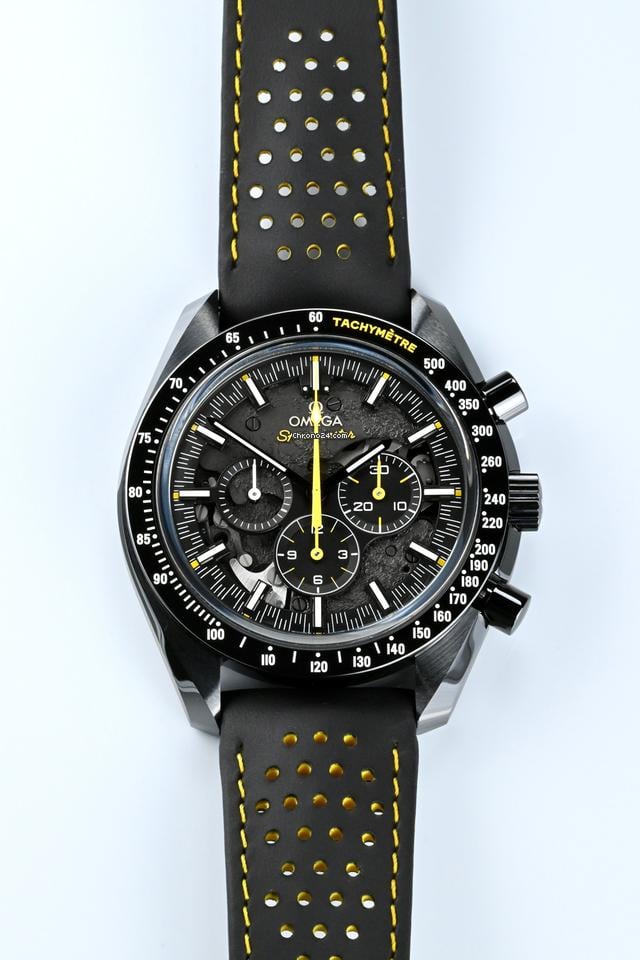 Omega Speedmaster Dark Side Of The Moon 44.25mm